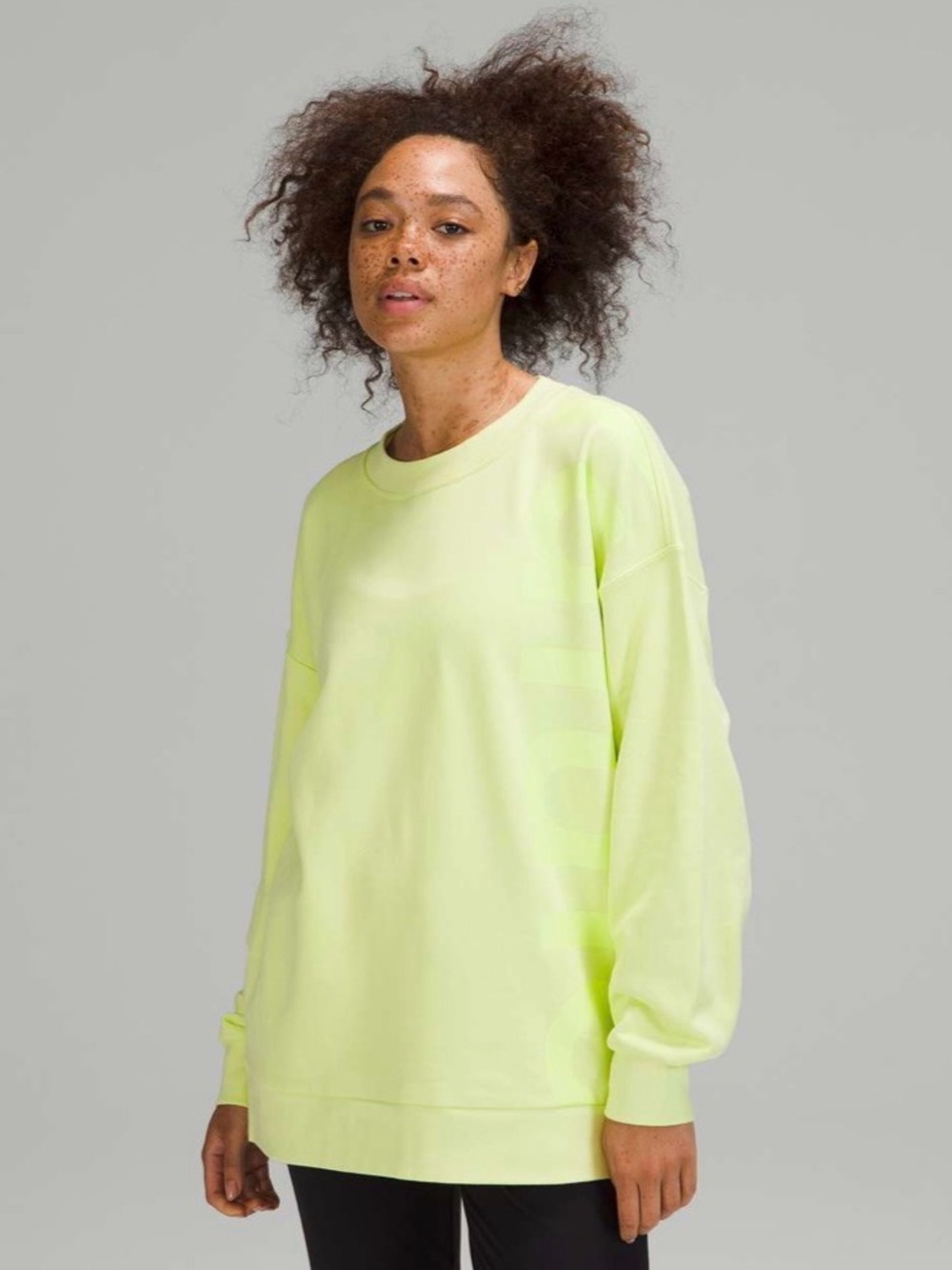 Lululemon Perfectly Oversized Crew
*Logo Crispin Green